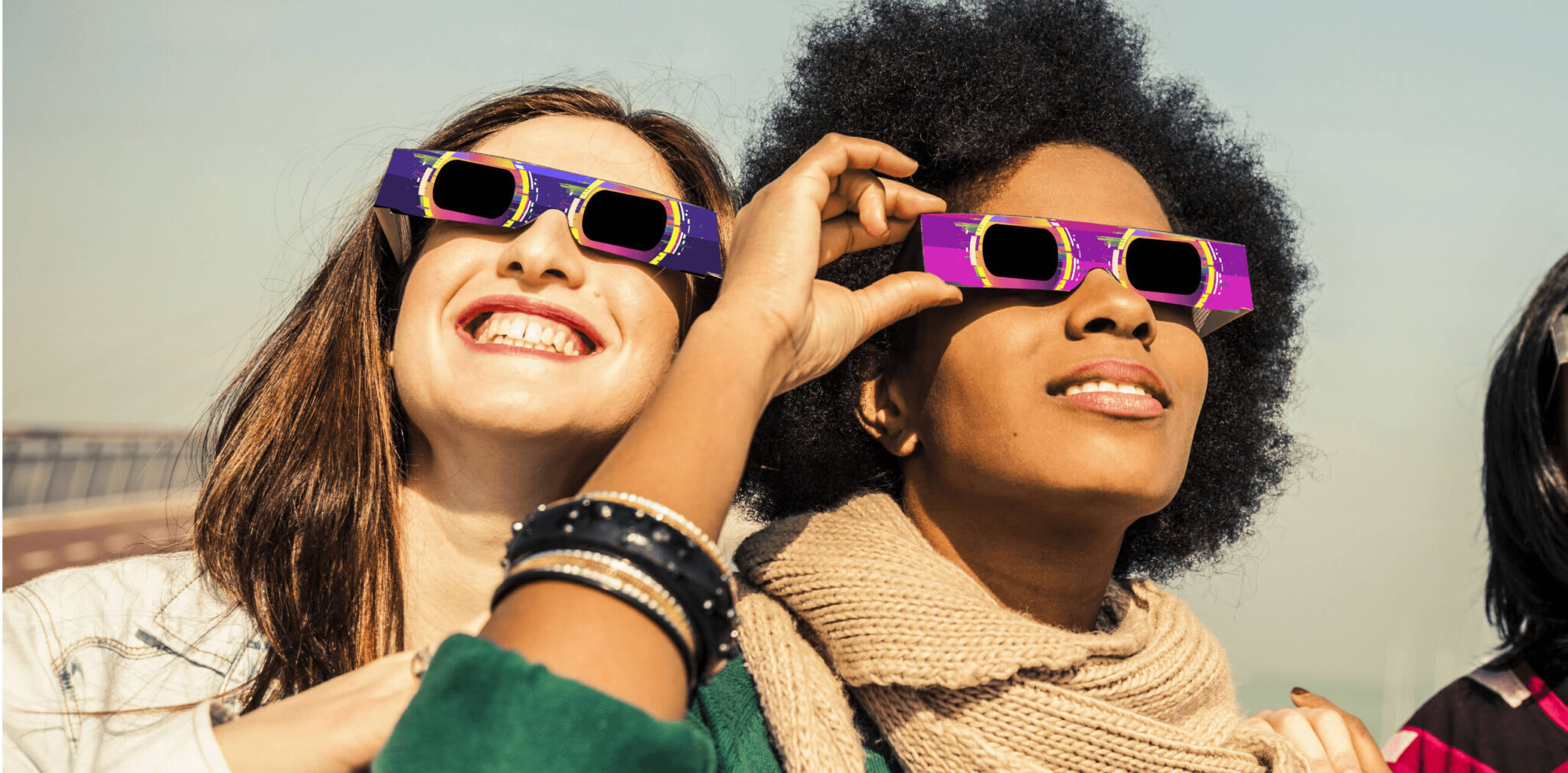 Tk solar glasses 2x 2048x1010